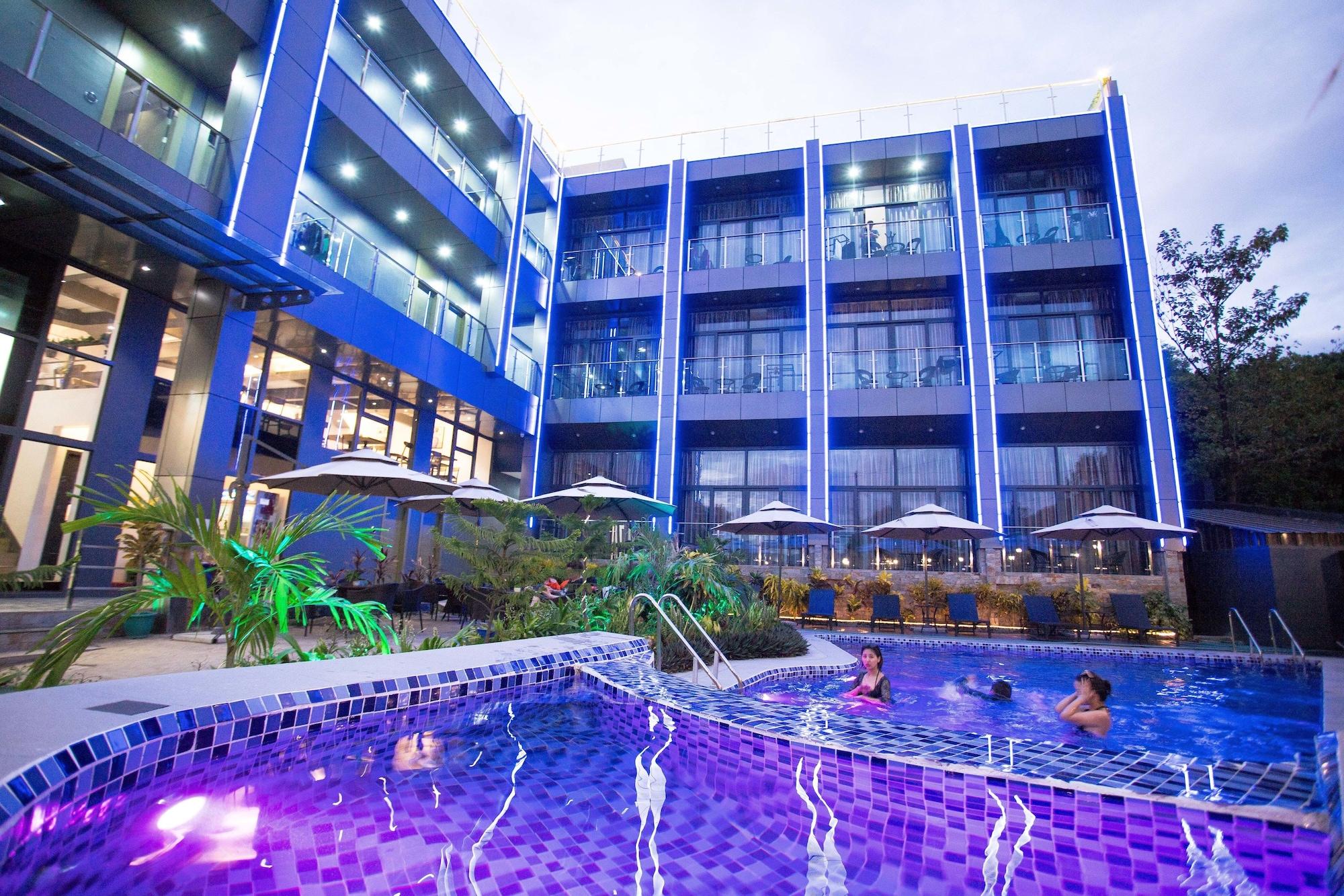 Vienna Hotel Coron Luaran gambar