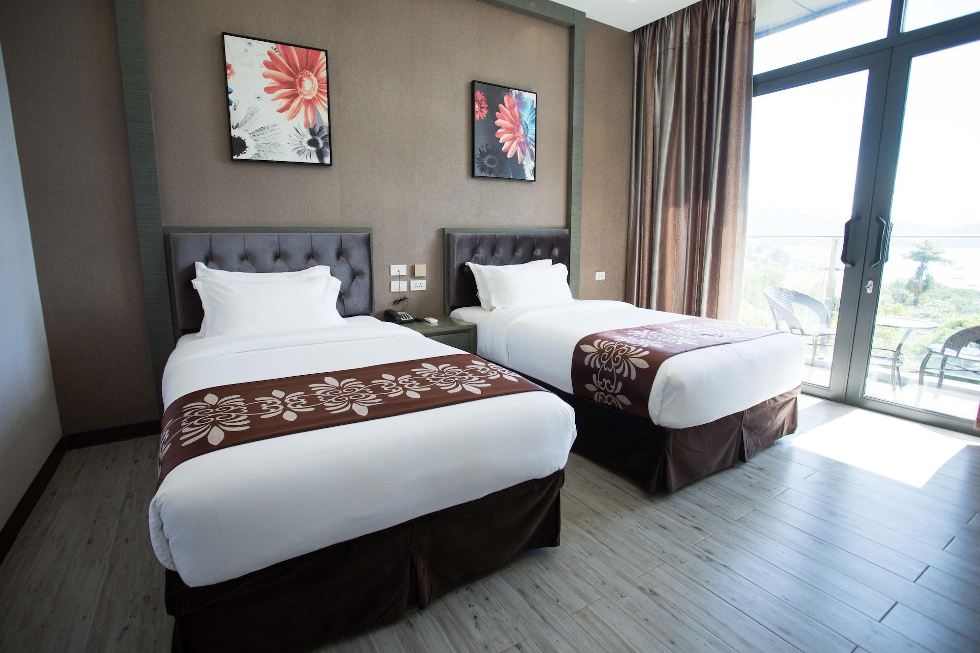 Vienna Hotel Coron Luaran gambar