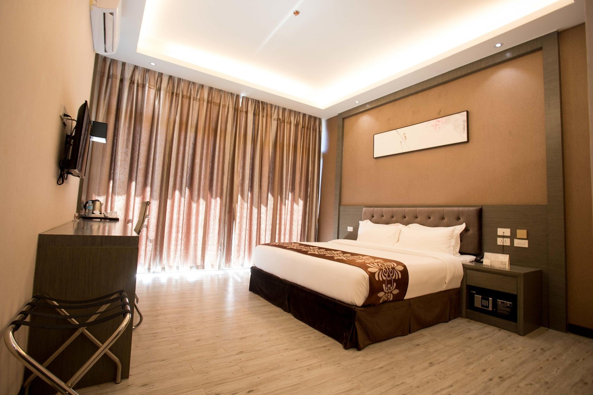 Vienna Hotel Coron Luaran gambar