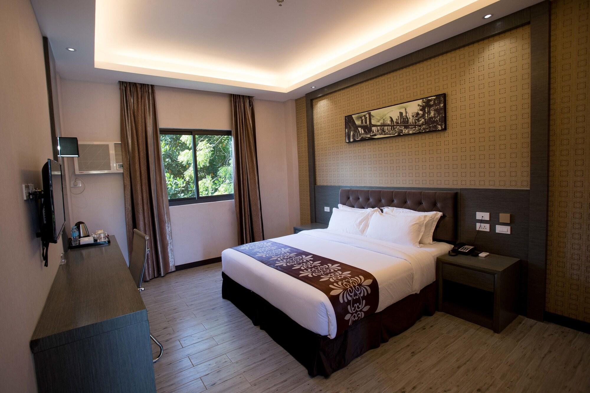 Vienna Hotel Coron Luaran gambar