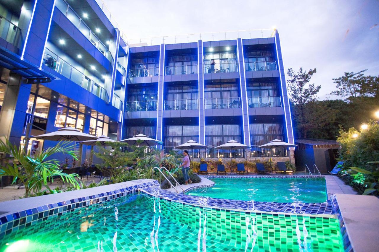 Vienna Hotel Coron Luaran gambar